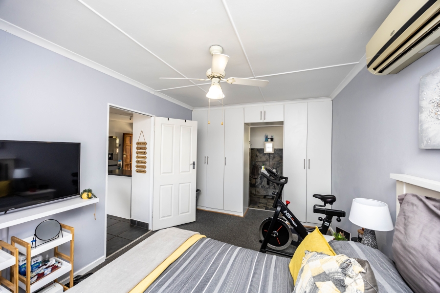 3 Bedroom Property for Sale in Nahoon Valley Park Eastern Cape